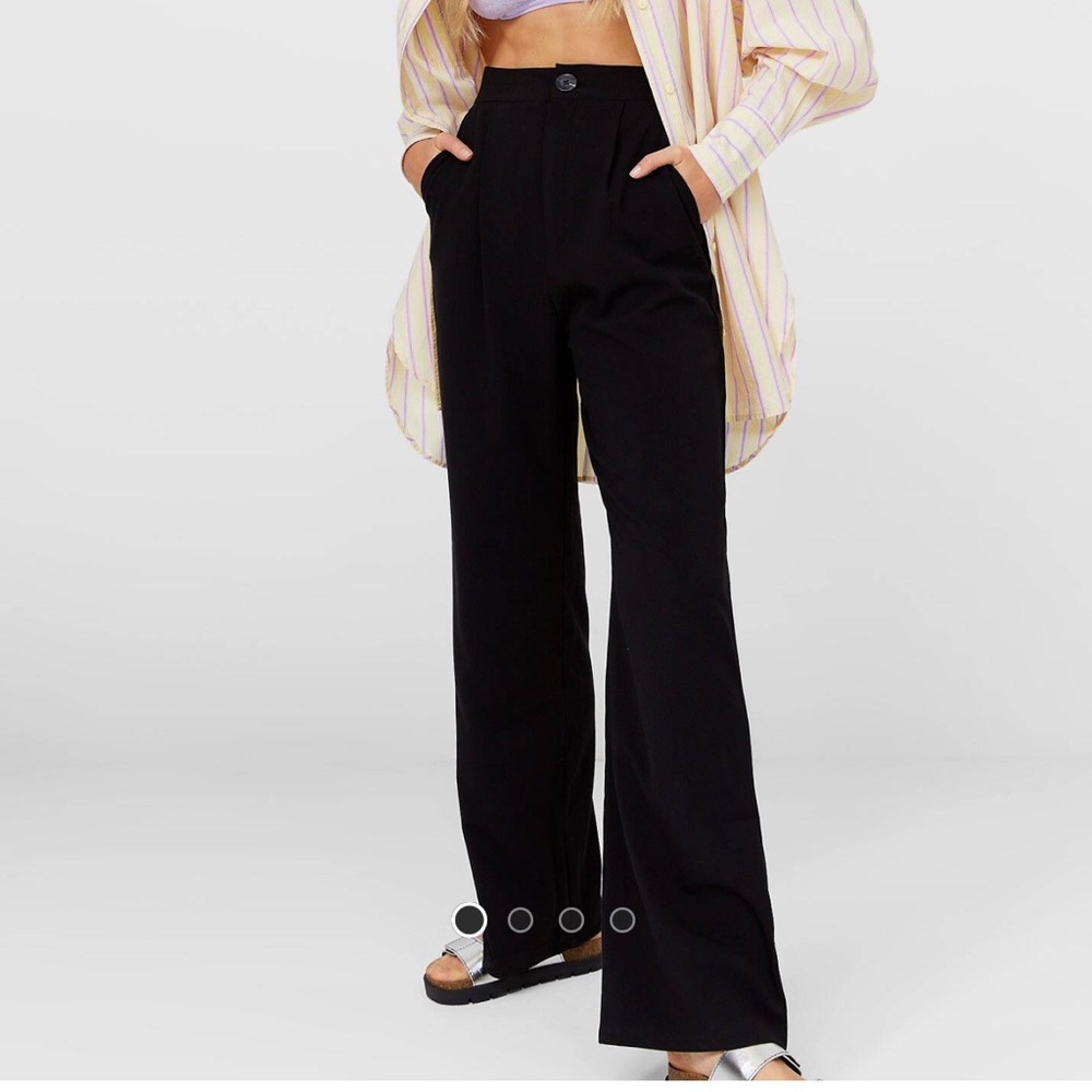 NWT Stradivarius Wide Leg Relaxed Dad Pants in Black Size 4